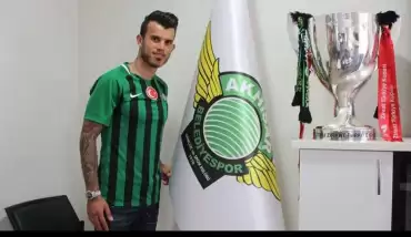 Güray Vural: Beşiktaş'ın transferi tamamlamaması avantaj!