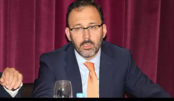 Bakan Kasapoğlu’ndan Kayra Sayit ve Vedat Albayrak’a tebrik