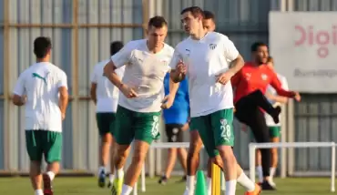 Bursaspor’da Stancu yeniden takıma döndü