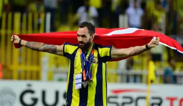 Ali Koç'tan Ramil Guliyev'e plaket