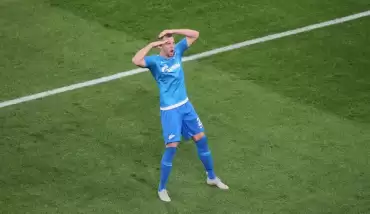 Zenit turun kapısını araladı!