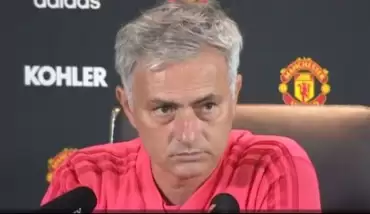 Mourinho'dan ilginç basın toplantısı! 4 dakika 19 saniye..