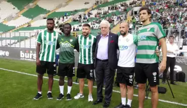 Bursaspor'un yeni transferleri için planladığı imza töreninde flaş gelişme!