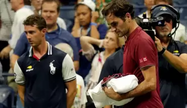 Federer ve Sharapova'dan erken veda!