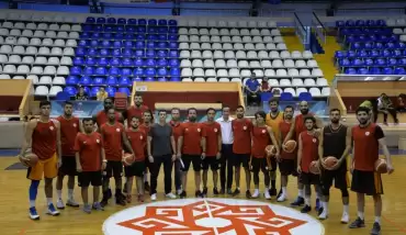 Karesispor hazırlık maçında Banvit karşısında