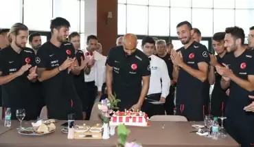 Milli Takım'da Sinan ve Yunus'a kutlama