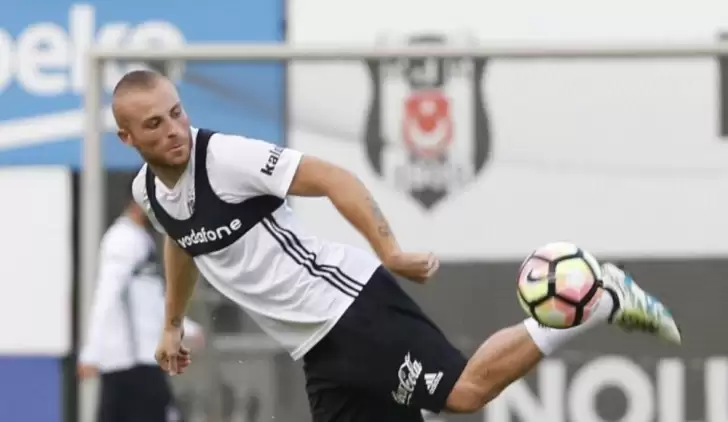 Beşiktaş'ta flaş Gökhan Töre gelişmesi!