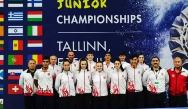 Avrupa Gençler Badminton Şampiyonası'nda Bengisu Erçetin ile Nazlıcan İnci, finale yükseldi