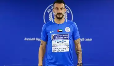 Siyah beyazdan maviye! Bir gelenek haline geldi...