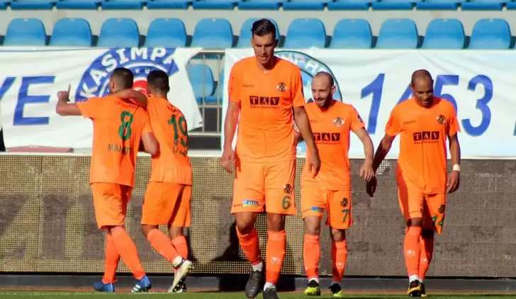 Alanyaspor deplasmanda Kasımpaşa'yı 2 golle geçti