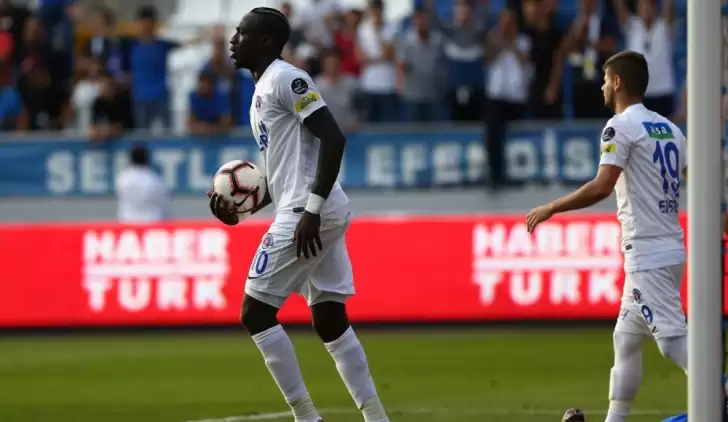 Diagne Avrupa'nın zirvesinde, Süper Lig dipte!