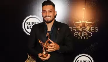 Porto'da yılın futbolcusu Alex Telles seçildi!