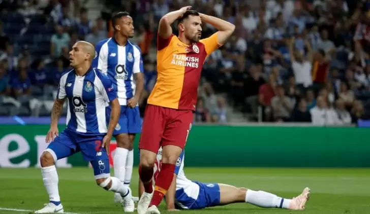 Galatasaray, Porto'da kaybetti!