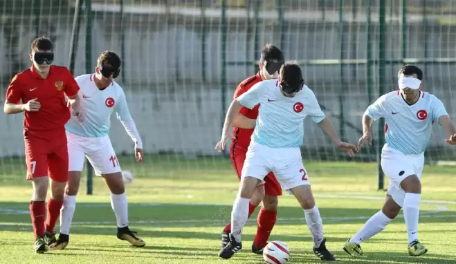 Görme engelli milli futbolcular Japonya'da kamp yapacak