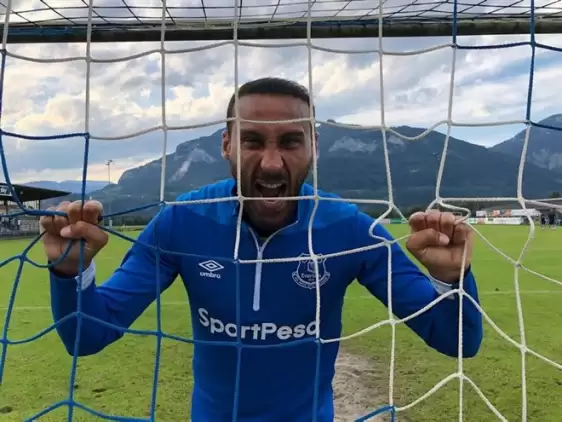 Cenk Tosun'dan transferde Beşiktaş açıklaması!