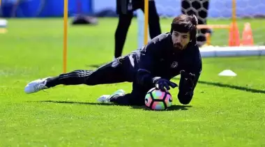 Tolga Zengin ligde 9 maç sonra kalede