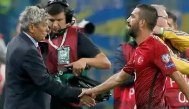 Basın toplantısında Arda Turan skandalı!