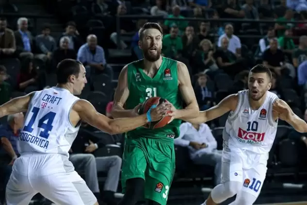 Darüşşafaka Tekfen, Buducnost Voli'yi mağlup etti