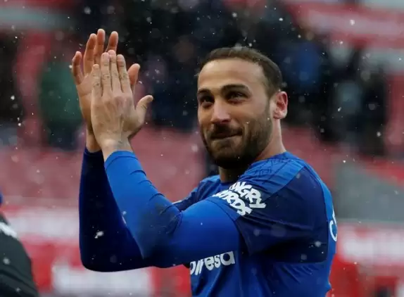 Cenk Tosun'dan örnek davranış