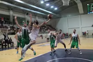 Potanın timsahları Yalova’da rahat kazandı