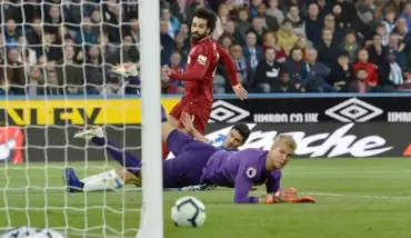 Liverpool, Salah ile güldü