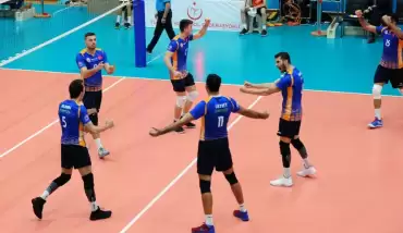 İstanbul Büyükşehir Belediyespor, sahasında Arhavi Belediyespor'u 3-2 yendi