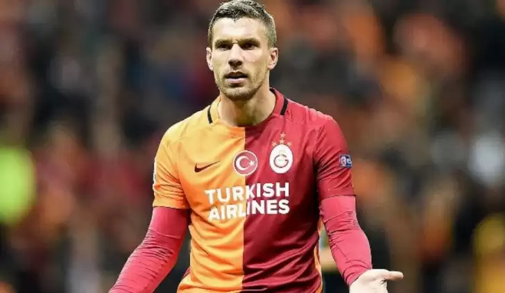 Lukas Podolski'den derbi paylaşımı