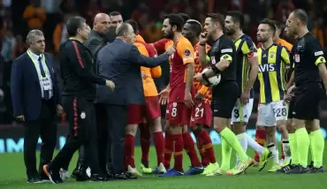 Fatih Terim'den Fırat Aydınus'a: "Bundan sonra ya sen kalacaksın ya da ben"