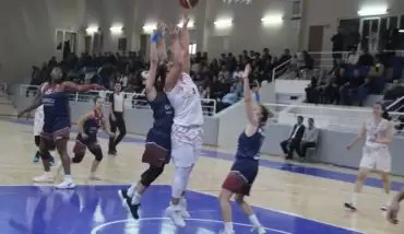 Kadınlar Basketbol 1. Ligi'nde Elazığ İl Özel İdare, İstanbulgücü'nü mağlup etti