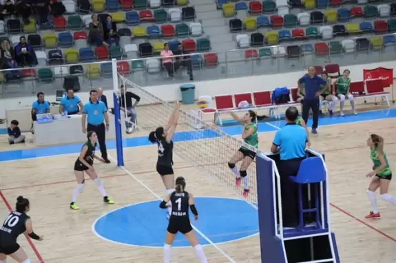 Kilis Belediyespor, kendi evinde Hatay Defne Gençlik Spor’u 3-0 yendi