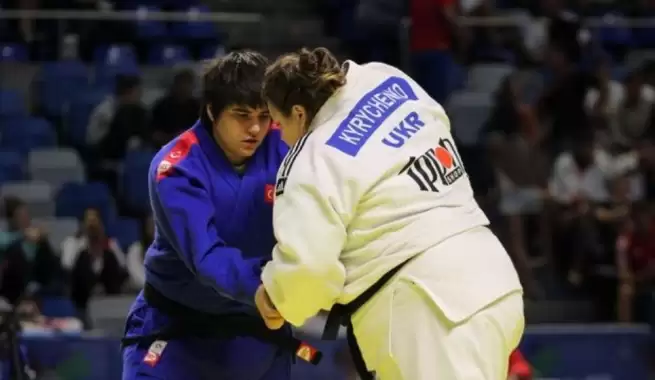 23 Yaş Altı Avrupa Judo Şampiyonası'nda Sebile Akbulut, gümüş madalya kazandı.