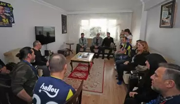 Derbide vefat eden taraftarın ailesine taziye ziyareti