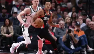 CJ McCollum'dan 40 sayı