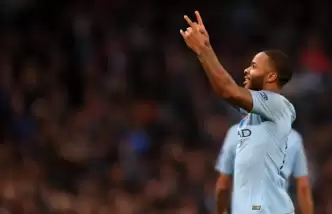 Video - Sterling bu kez piyanoda yeteneklerini gösterdi