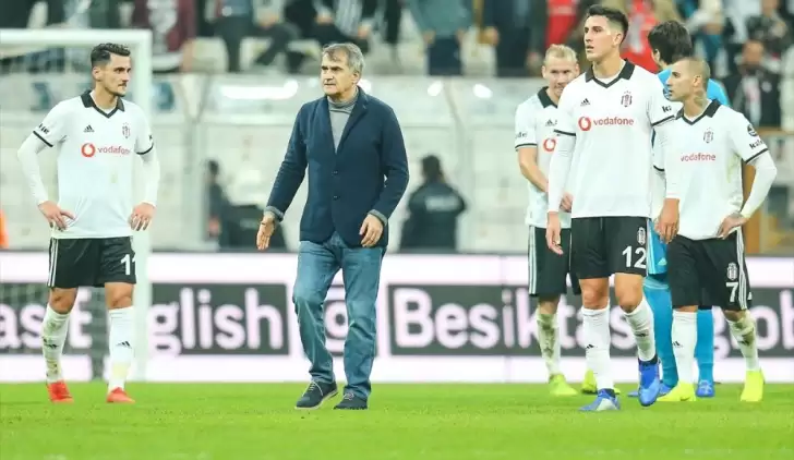 'Sözüm ona Türkiye'nin en iyi defans oyuncuları Beşiktaş'ta ama...'