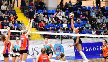 Beylikdüzü Voleybol İhtisas, Çanakkale Belediyespor'a set vermedi