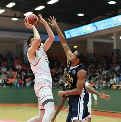 Banvit, sahasında UCAM Murcia'ya yenildi