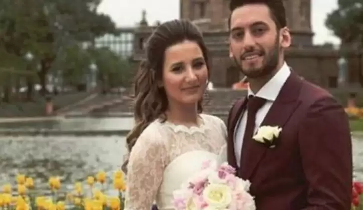 Hakan Çalhanoğlu ve Sinem Çalhanoğlu barıştı!