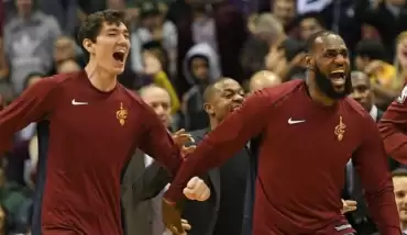 Cedi Osman: 'LeBron James ile mesajlaşıyoruz'