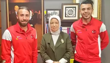 "Benim bir ayağım yok ancak ülkem sağ ayağım olup, beni tamamlıyor."