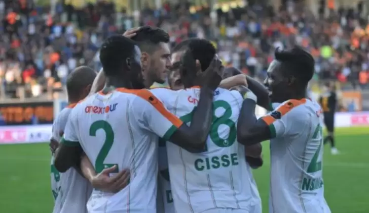 Alanyaspor evinde Kayserispor'u gole boğdu: 5-0!