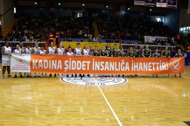 Hatay Büyükşehir Belediyespor, evinde Fenerbahçe'yi 72-67 yendi