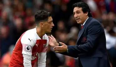 Unai Emery, Mesut Özil'i neden oynatmadığını açıkladı