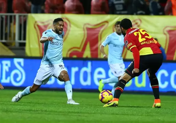 Medipol Başakşehir, Göztepe'yi 2 golle geçti