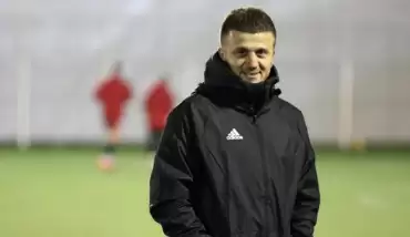 Hakan Keleş'ten takımına uyarı: "İçeride iyi oynuyorlar ama..."