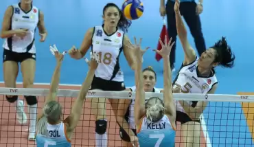 VakıfBank, Kameroğlu Beylikdüzü Voleybol İhtisas'ı 3-0 yendi