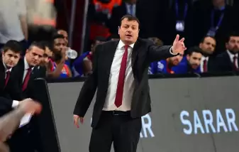 Ergin Ataman: "Oynadığımız basketboldan memnun değilim"