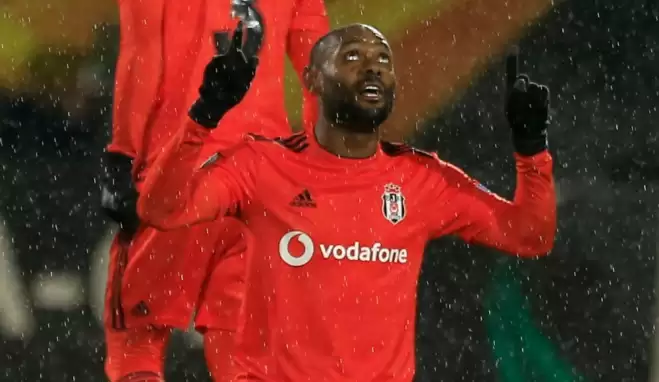 Vagner Love: "İşin sırrı çalışmak ve sıranı beklemek"