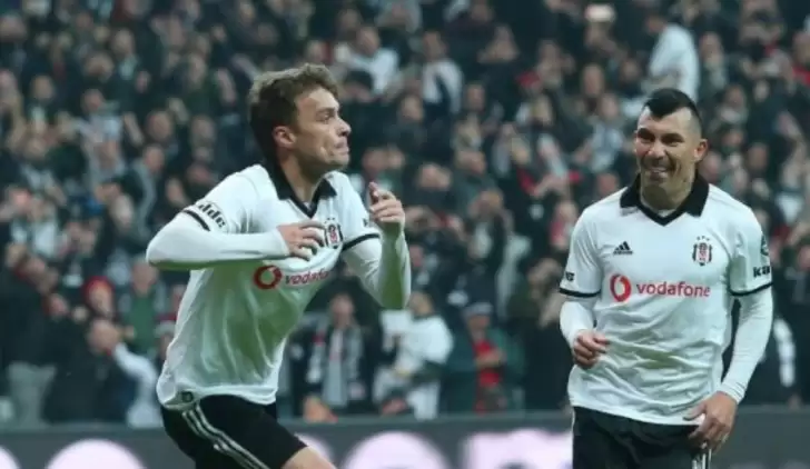 Ljajic attı, sosyal medya yıkıldı!