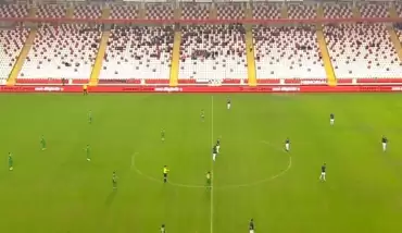 Antalyaspor - Darıca Gençlerbirliği maçında flaş protesto!